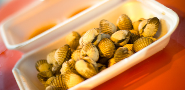 Food for a Quid: Steamed Cockles in Kuala Lumpur